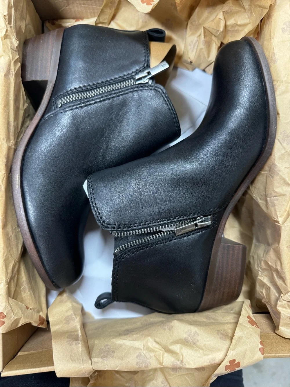 Lucky Brand Basel Ankle Booties Black Leather Women’s 7.5 M New Black
